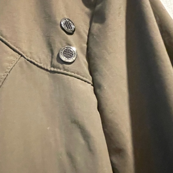 Laundry By Shelli Segal Green Raincoat with Adjustable Drawstring Waist and Hood - Picture 3 of 10